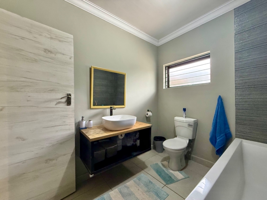 4 Bedroom Property for Sale in Fernglen Eastern Cape